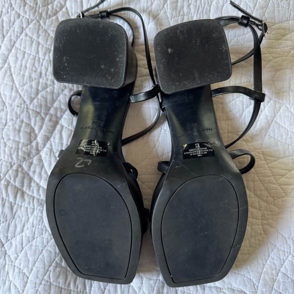 Marc Fisher Black Chunky Heeled Sandals - Picture 4 of 5
